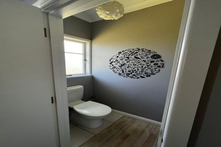 Photo of property in 1 Logan Avenue, Marewa, Napier, 4110