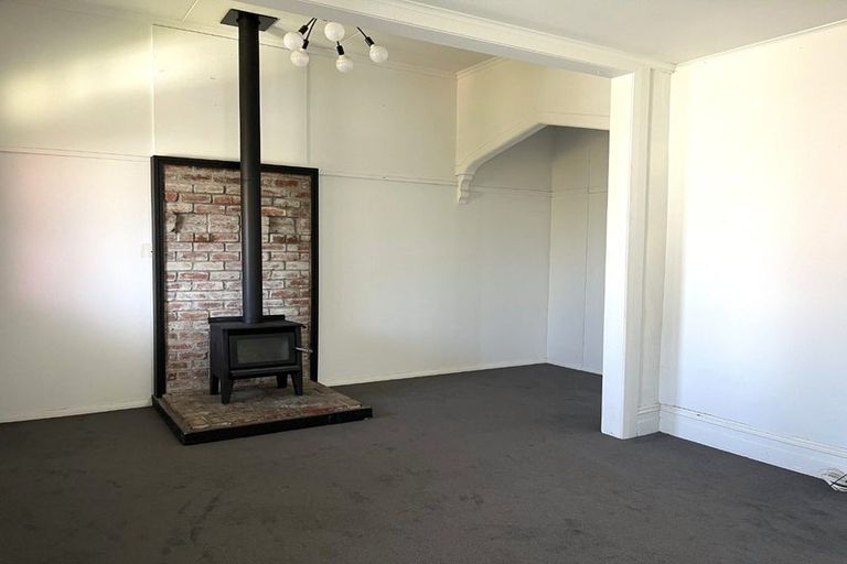 Photo of property in 100 Broadway, Carterton, 5713