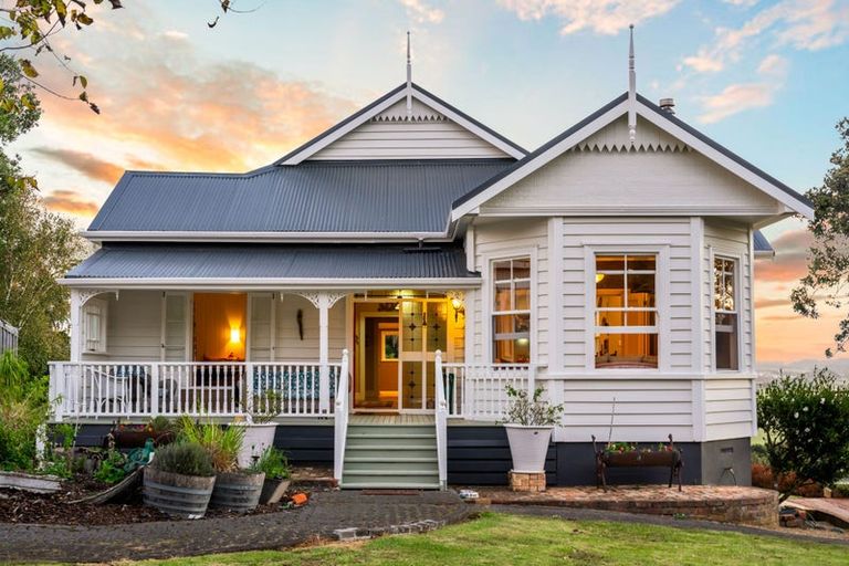 Photo of property in 71 Hamilton Road, Waimauku, 0881