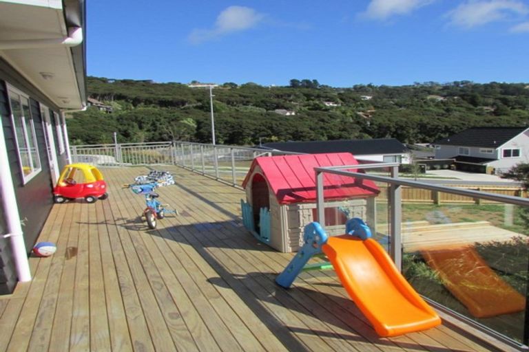 Photo of property in 208 Navigation Drive, Whitby, Porirua, 5024