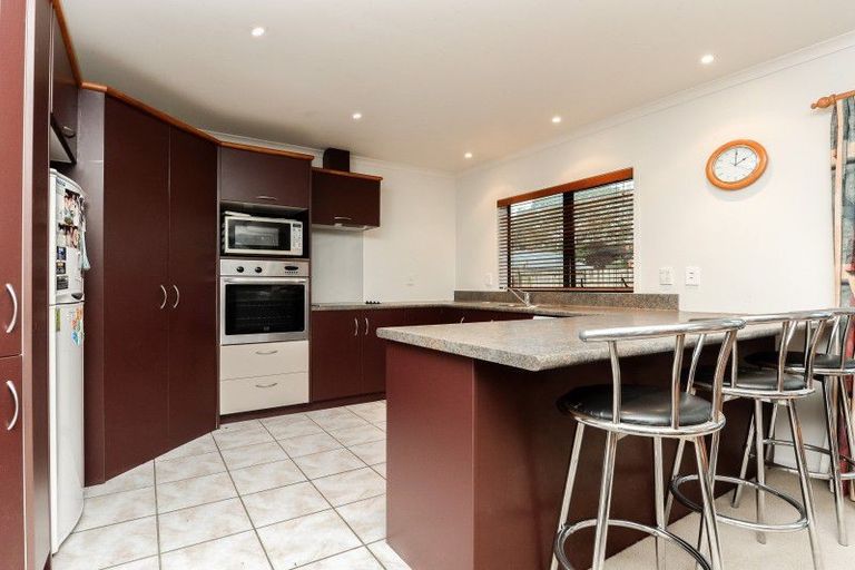 Photo of property in 19 Saxon Woods Drive, Rototuna North, Hamilton, 3210