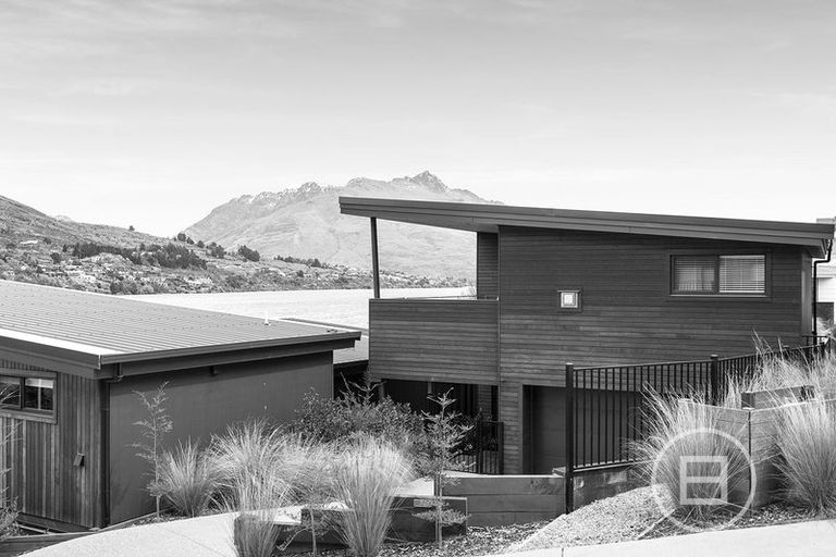 Photo of property in 13 Livingstone Lane, Frankton, Queenstown, 9300