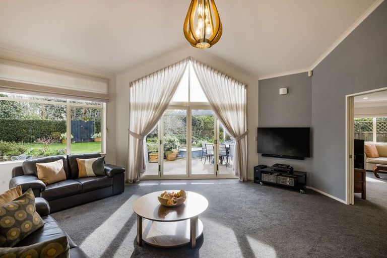 Photo of property in 10 Helmsdale Court, Huntington, Hamilton, 3210