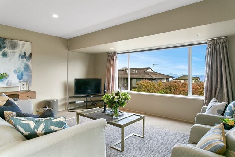 Photo of property in 38 Harvey Street, Waipahihi, Taupo, 3330