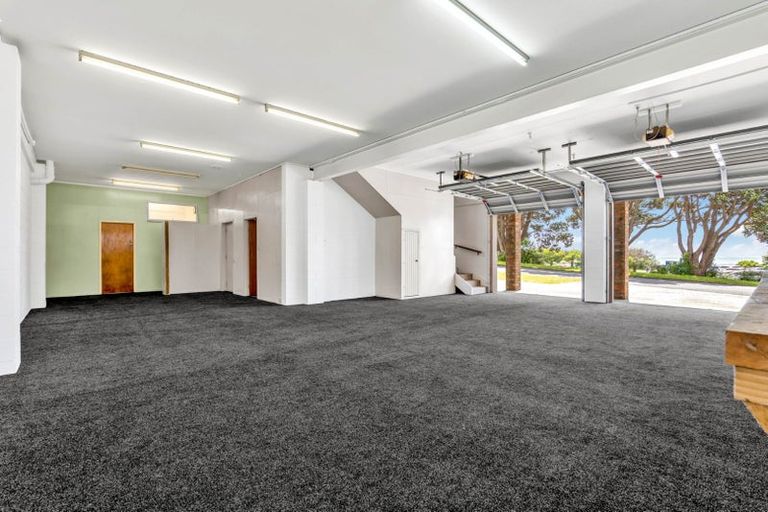 Photo of property in 2 Hobson Street, New Plymouth, 4312