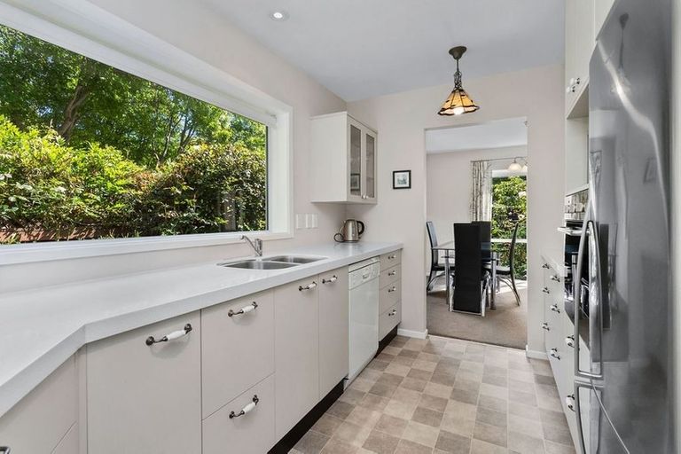 Photo of property in 19 Bowenvale Avenue, Cashmere, Christchurch, 8022