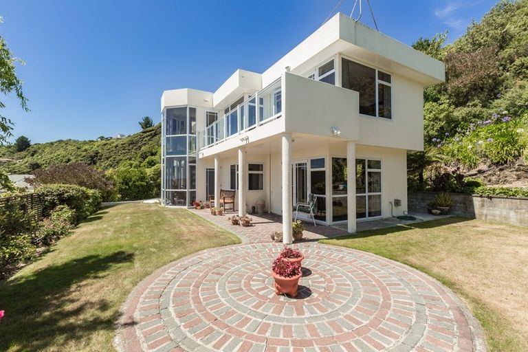 Photo of property in 6 Iona Place, Papakowhai, Porirua, 5024