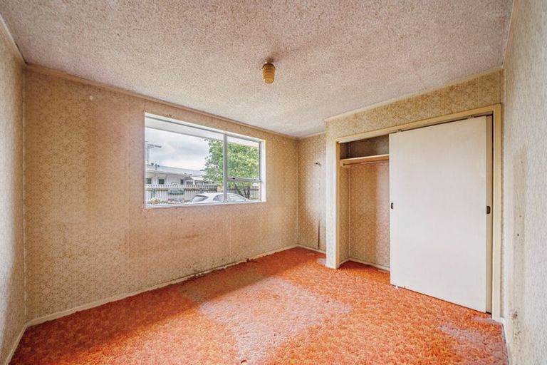 Photo of property in 1/22 Burns Grove, Trentham, Upper Hutt, 5018