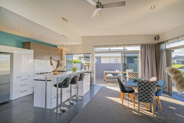 Photo of property in 17 Aquila Drive, Whitianga, 3510