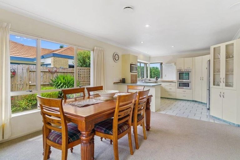 Photo of property in 122 Santa Monica Drive, Papamoa Beach, Papamoa, 3118