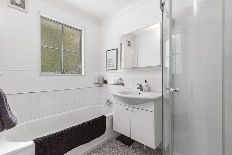 Photo of property in 72b Oakfield Crescent, Pukete, Hamilton, 3200