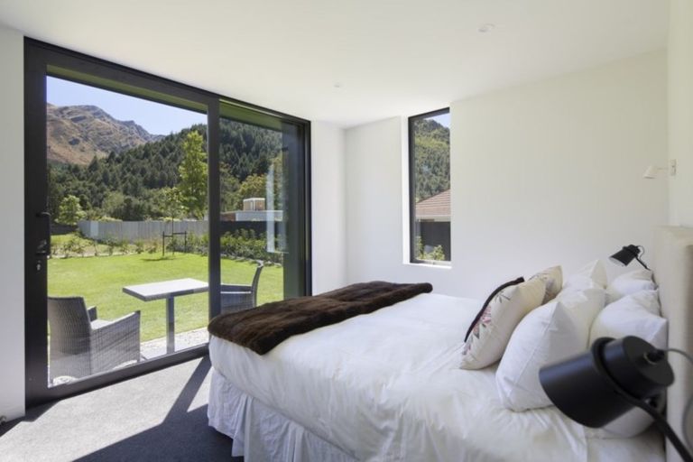 Photo of property in 34 Flynn Lane, Arrowtown, 9302