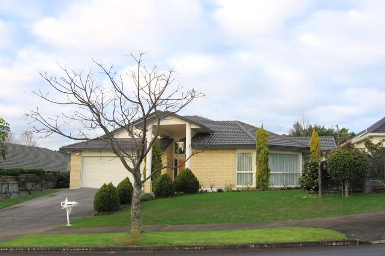 Photo of property in 33 Tralee Terrace, Dannemora, Auckland, 2016