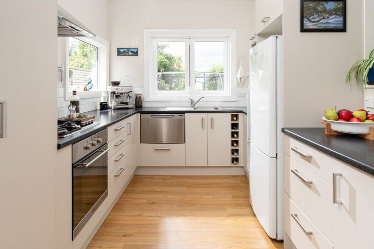 Photo of property in 69 Tirangi Road, Rongotai, Wellington, 6022