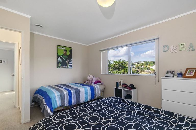 Photo of property in 2/94 Nigel Road, Browns Bay, Auckland, 0630