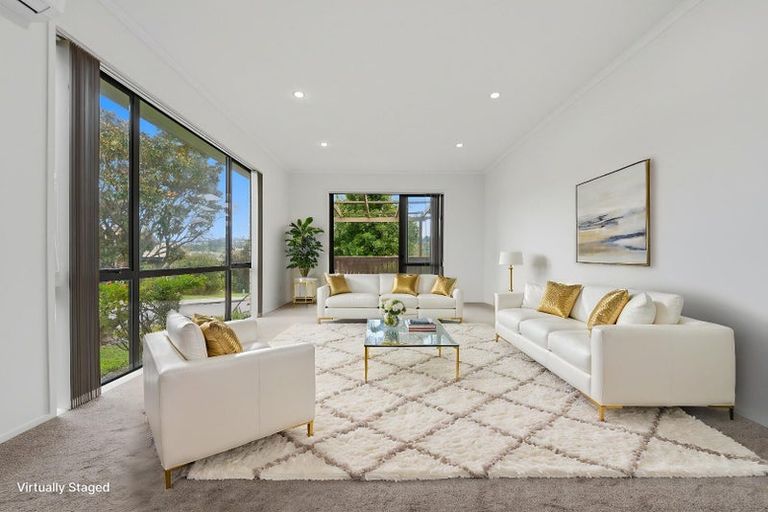 Photo of property in 2 Spring Valley Place, Oteha, Auckland, 0632