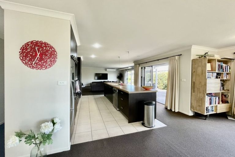 Photo of property in 15 Pompano Key, Papamoa Beach, Papamoa, 3118