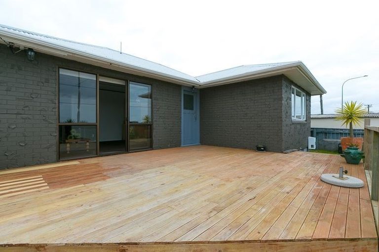 Photo of property in 880 Devon Road, Bell Block, New Plymouth, 4312