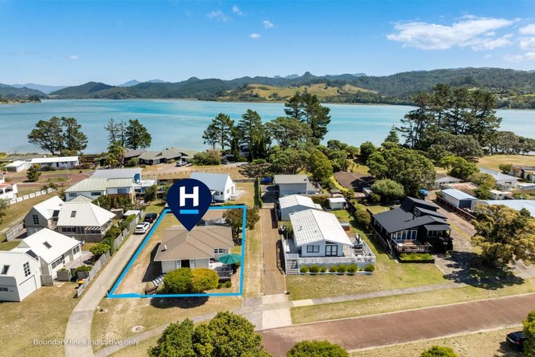 Photo of property in 21 Given Grove, Pauanui, Hikuai, 3579
