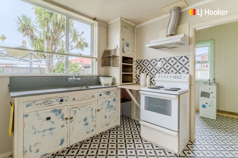 Photo of property in 76 Fawcett Street, South Dunedin, Dunedin, 9012