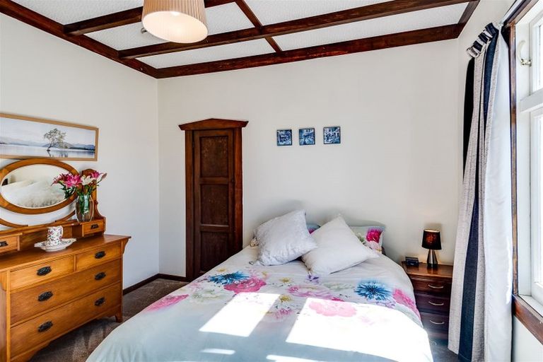 Photo of property in 1211 Caroline Road, Mayfair, Hastings, 4122