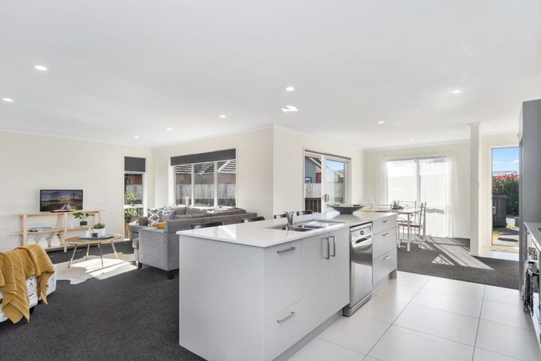 Photo of property in 36 Kuru Place, Papamoa, 3118