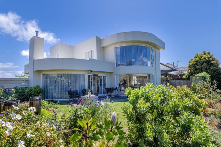 Photo of property in 40 Regent Drive, Paraparaumu Beach, Paraparaumu, 5032