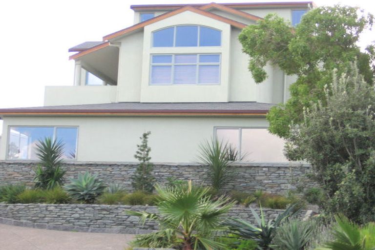 Photo of property in 2/32 Marellen Drive, Red Beach, 0932