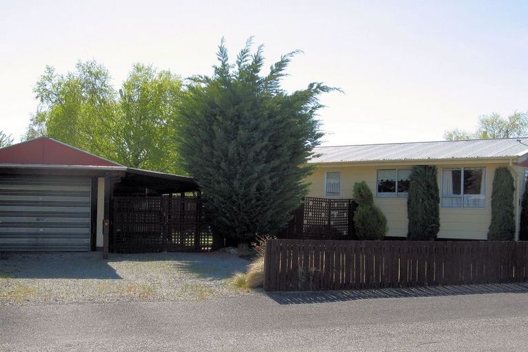 Photo of property in 39 Pukaki Place, Twizel, 7901