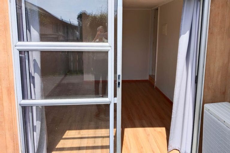 Photo of property in 2/3 Hedge Row, Sunnyhills, Auckland, 2010