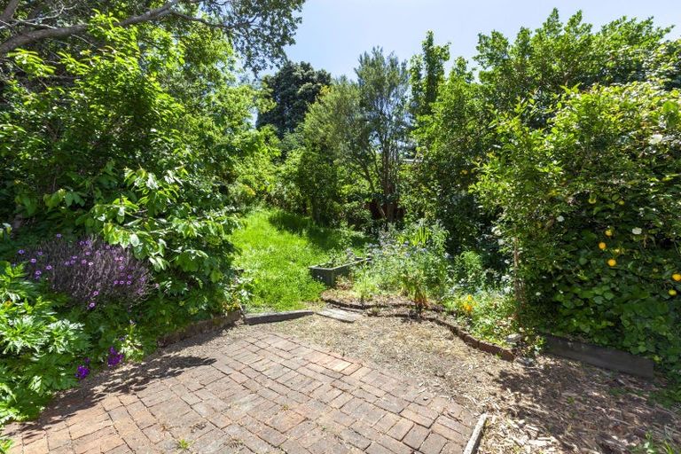 Photo of property in 4 Porter Place, Paekakariki, 5034