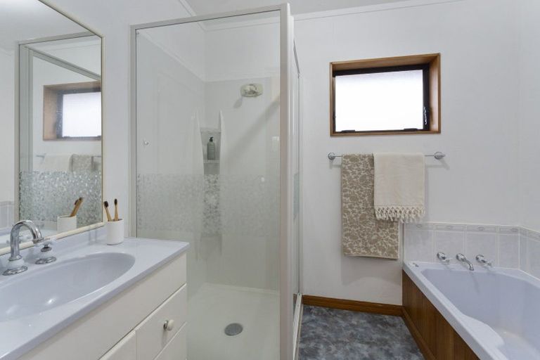 Photo of property in 57a Glen Road, Raumati South, Paraparaumu, 5032