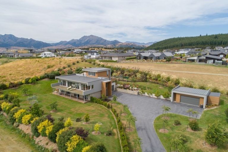 Photo of property in 27 Ridgecrest, Wanaka, 9305
