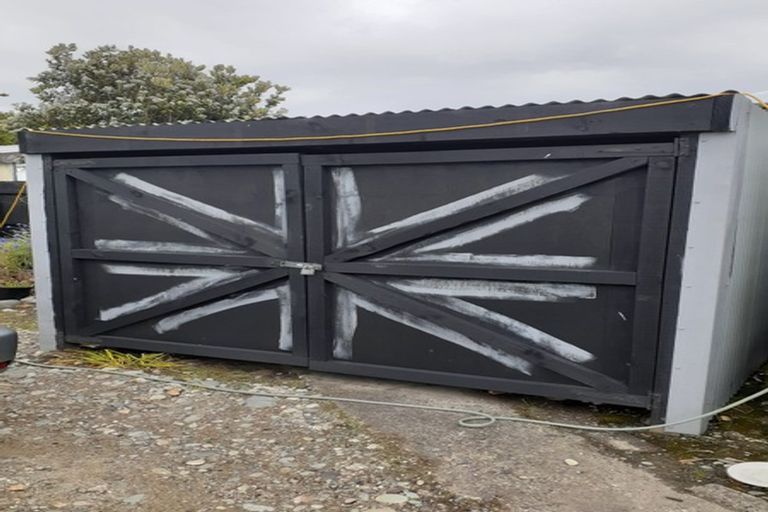 Photo of property in 131 Romilly Street, Westport, 7825