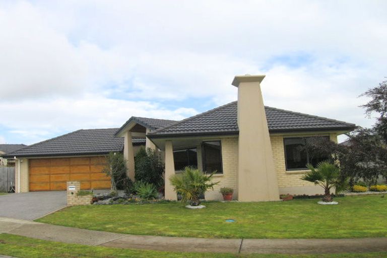Photo of property in 3 Anrath Close, East Tamaki, Auckland, 2016