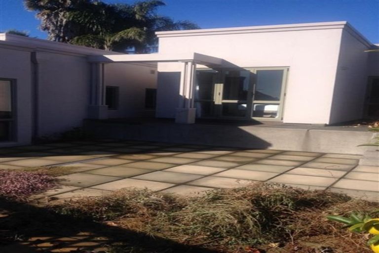 Photo of property in 2 Portchester Close, Bethlehem, Tauranga, 3110