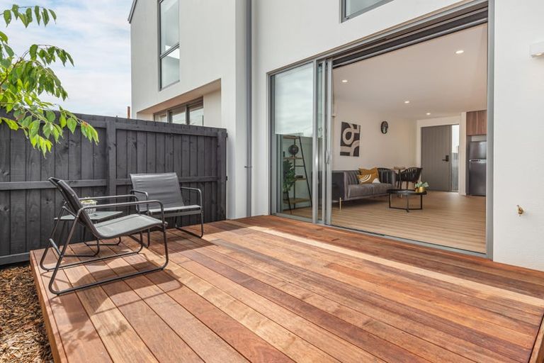 Photo of property in 2/6 Manning Place, Woolston, Christchurch, 8023