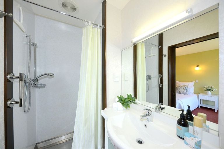 Photo of property in 11 Strathean Avenue, Avonhead, Christchurch, 8042