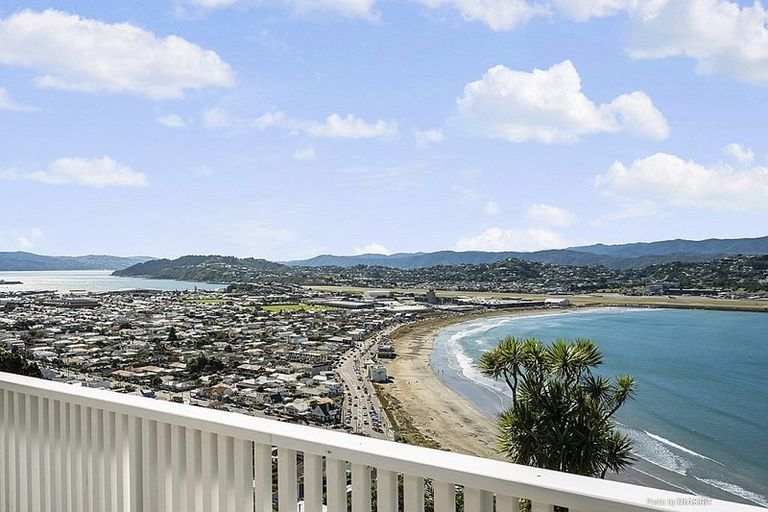 Photo of property in 7 View Road, Houghton Bay, Wellington, 6023