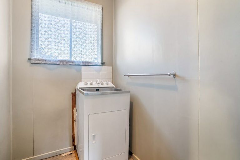 Photo of property in 52 Albert Street, Winton, 9720