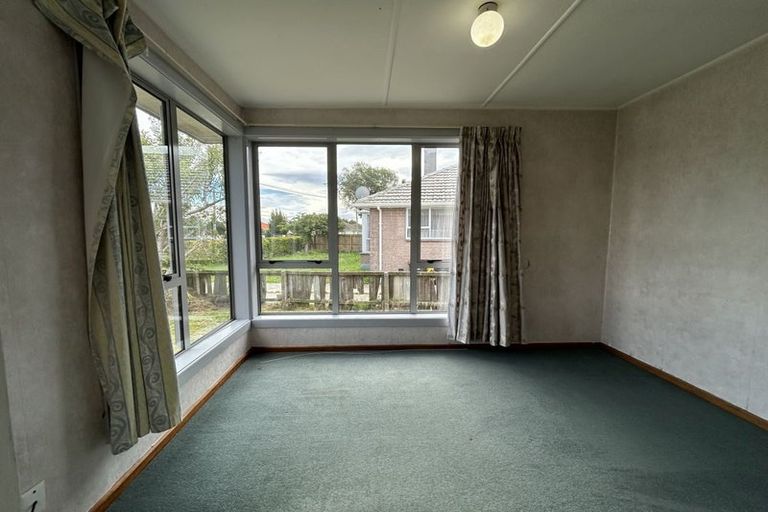 Photo of property in 28 Fenchurch Street, Redwood, Christchurch, 8051