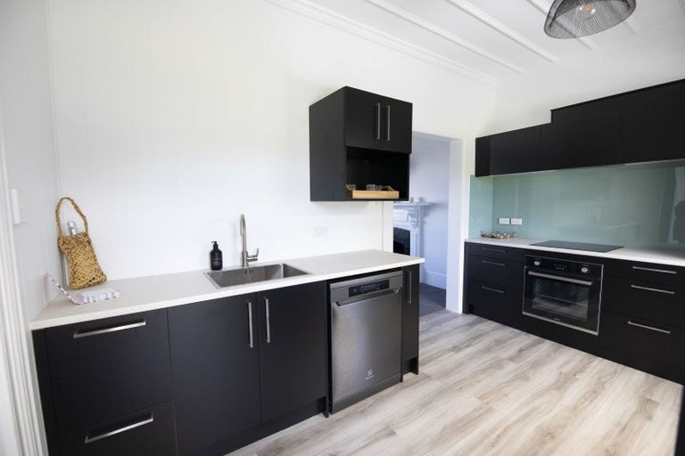 Photo of property in 164 Wellesley Road, Napier South, Napier, 4110