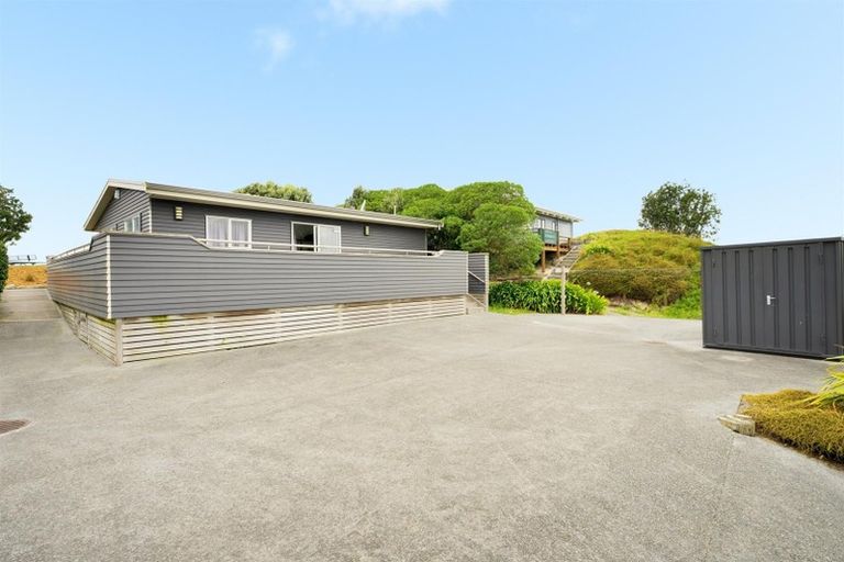 Photo of property in 115 Pukehina Parade, Pukehina, 3189