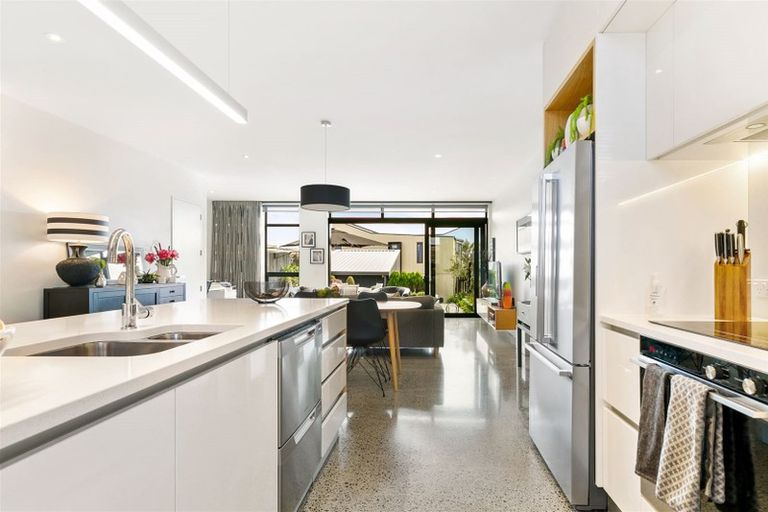 Photo of property in 220 Hobsonville Point Road, Hobsonville, Auckland, 0616