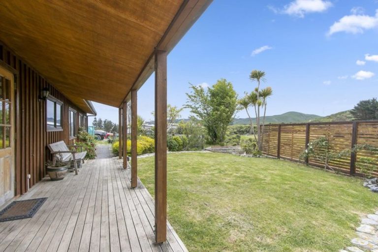 Photo of property in 51 Kaitangata Crescent, Kelson, Lower Hutt, 5010