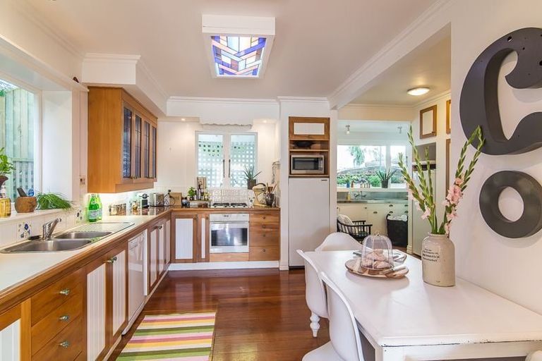 Photo of property in 84 Upland Road, Kelburn, Wellington, 6012