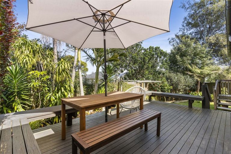 Photo of property in 276c Wairau Road, Glenfield, Auckland, 0627