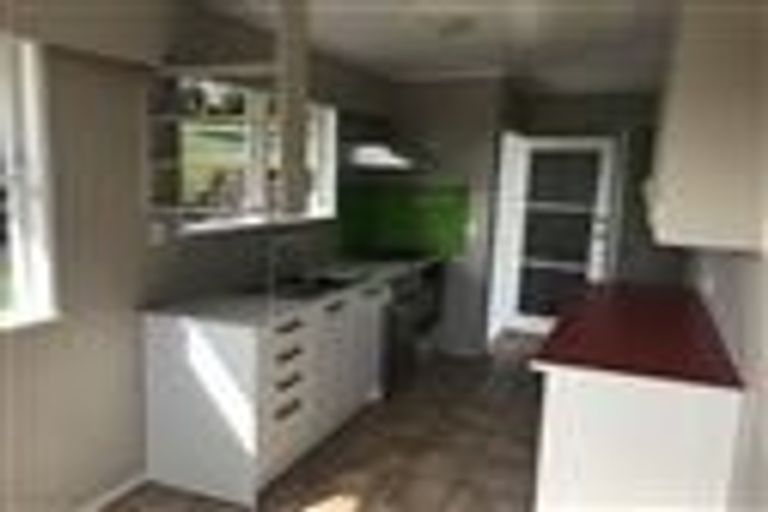 Photo of property in 478 Don Buck Road, Massey, Auckland, 0614