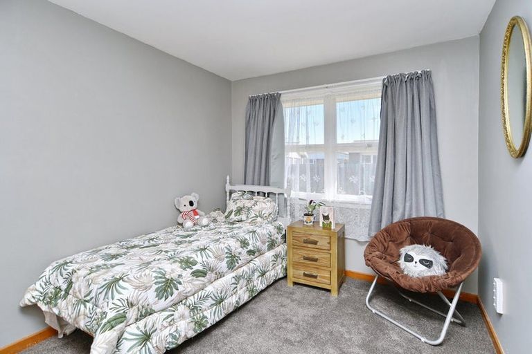 Photo of property in 10b Mcalpine Place, Rangiora, 7400