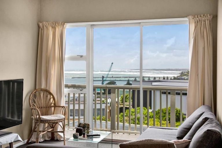 Photo of property in 7/16 Findlay Street, Moturoa, New Plymouth, 4310